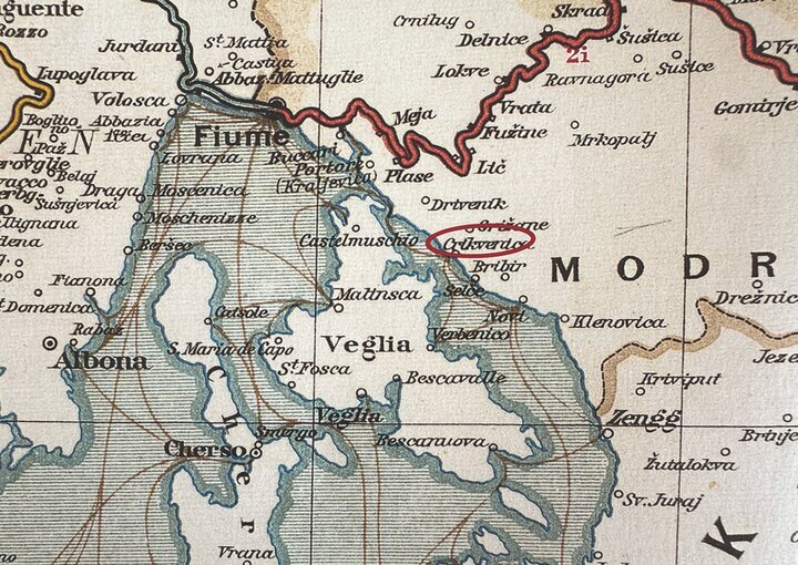 Eine alte Landkarte zeigt die Region um Fiume, mit markierten Orten wie Veglia und Modr. Die Karte ist detailliert und zeigt geografische Merkmale sowie Grenzen, die die historische Bedeutung der Gegend verdeutlichen.